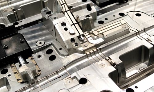 Tausan GmbH & Co. KG Spritzwerkzeuge